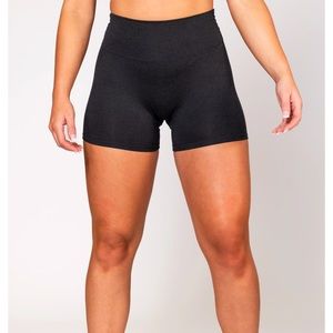 P’TULA bare pro 4in shorts